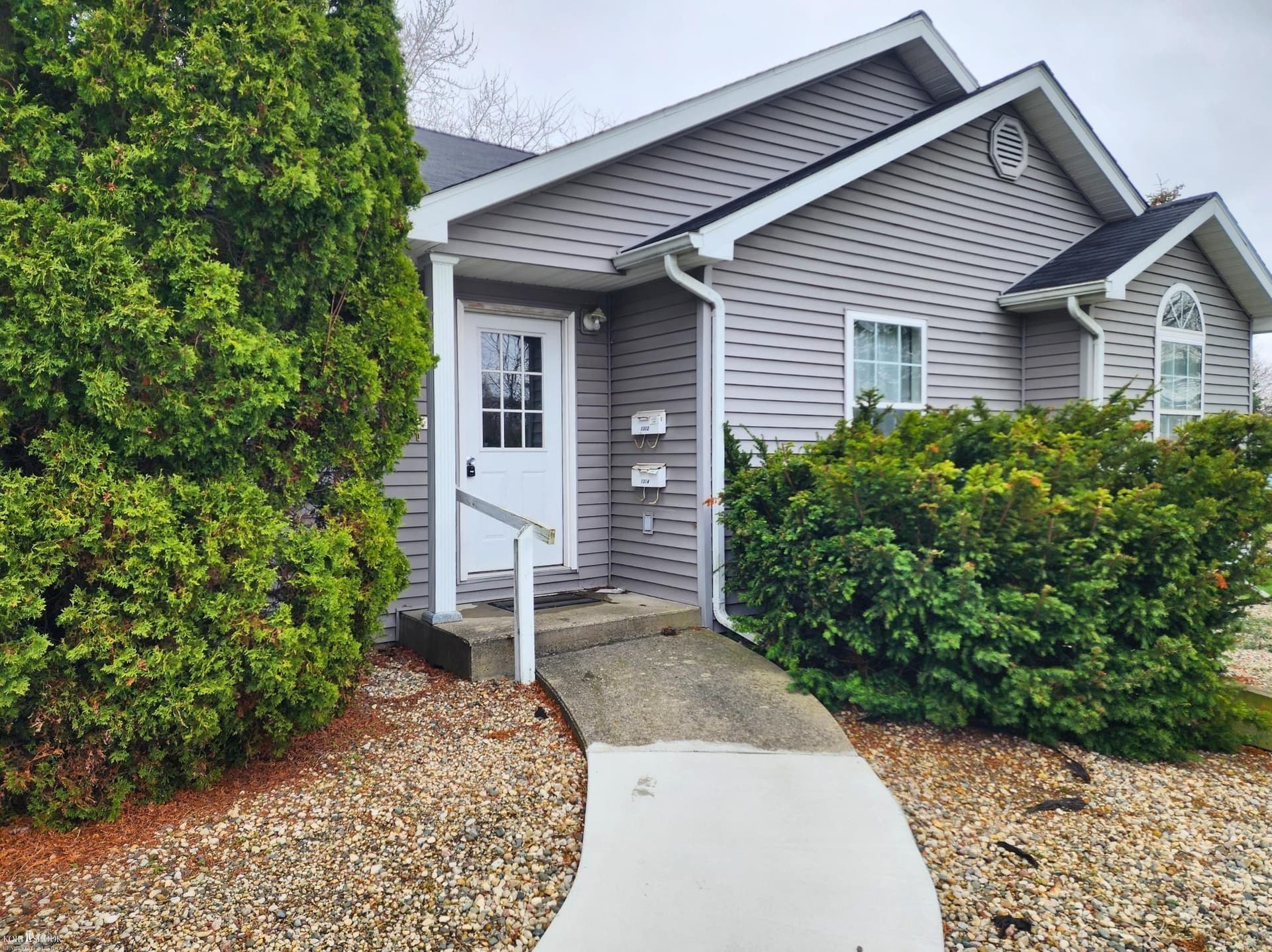 1314 N Hickory Street, Owosso, MI 48867