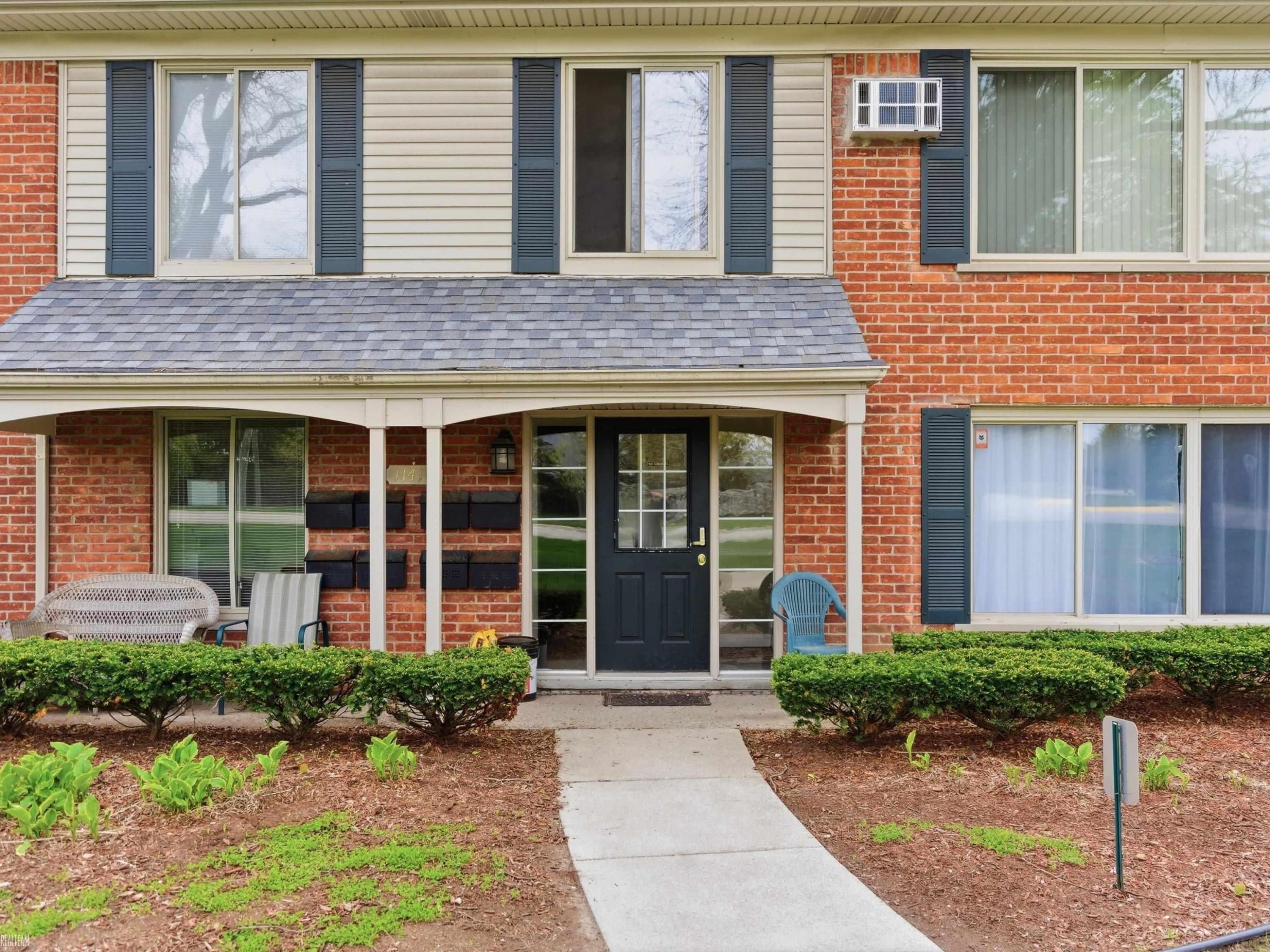 11410 Canal Road, 205, Sterling Heights, MI 48314