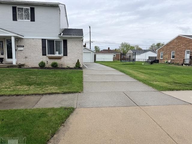 31635 Couchez Street, Saint Clair Shores, MI 48082