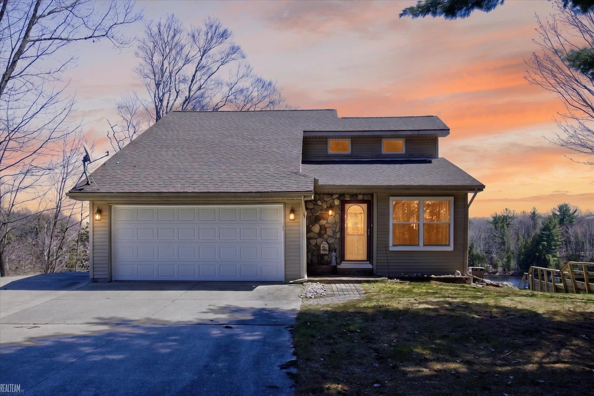 6258 SW Ginafred Shores Drive, Fife Lake, MI 49633