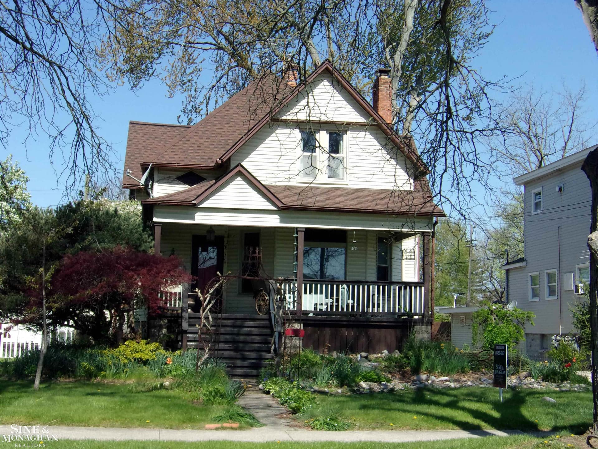 1713 St Clair River Drive, Algonac, MI 48001