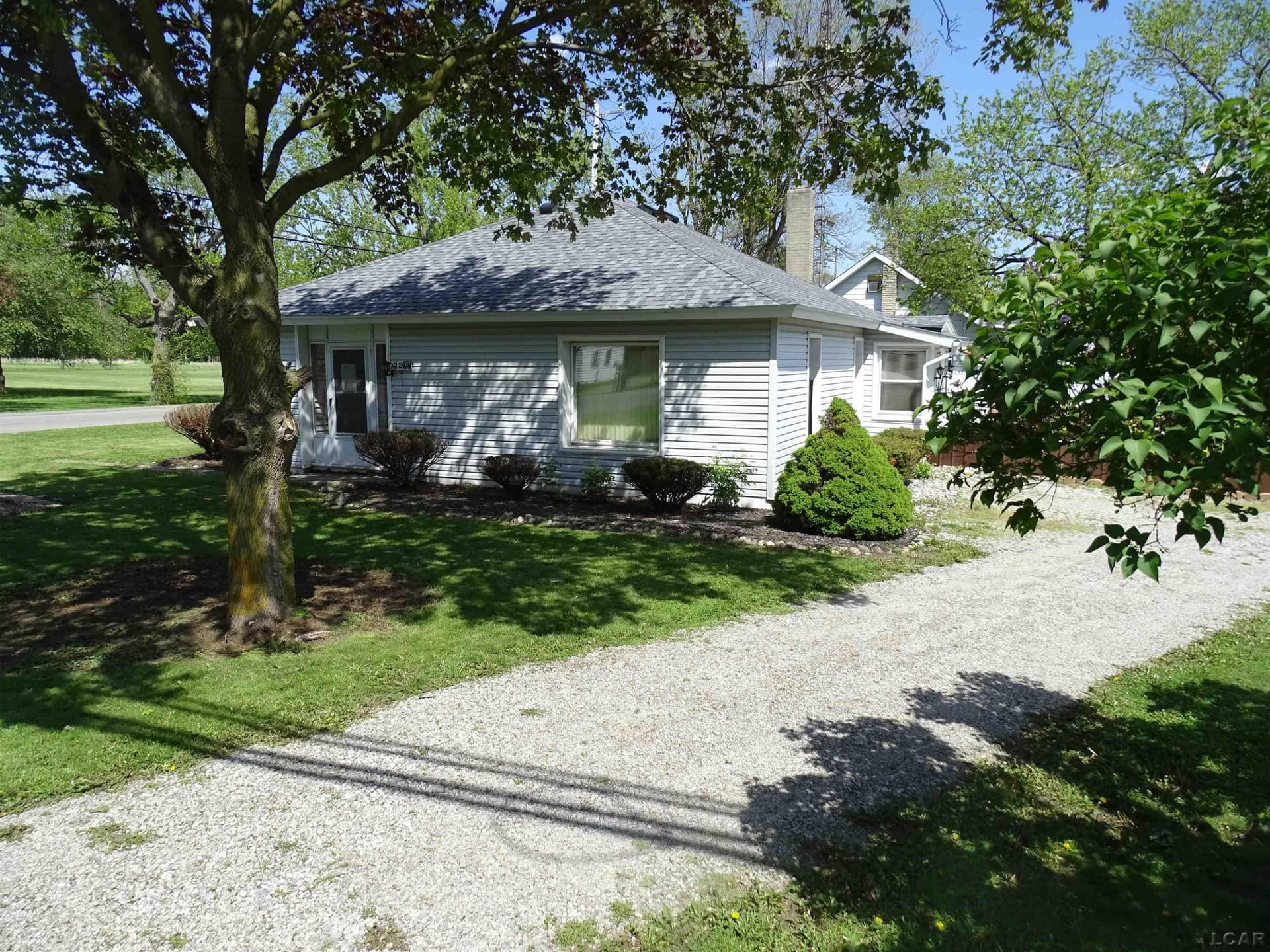 2729 Bent Oak Avenue, Adrian, MI 49221