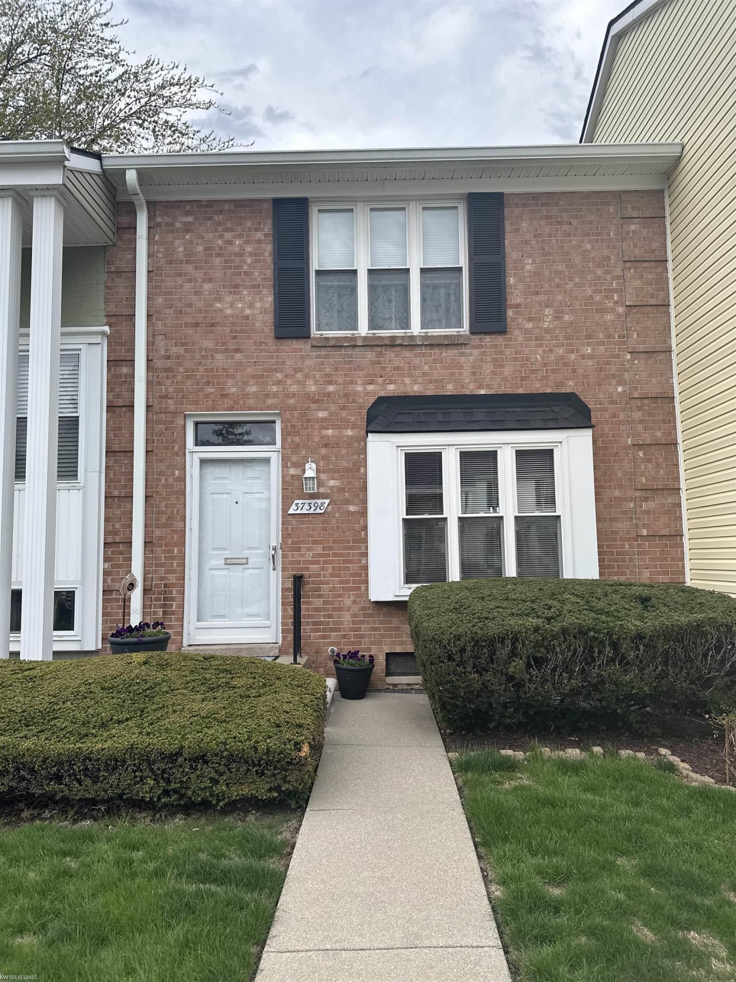 37398 Charter Oaks Boulevard, Clinton Twp, MI 48036