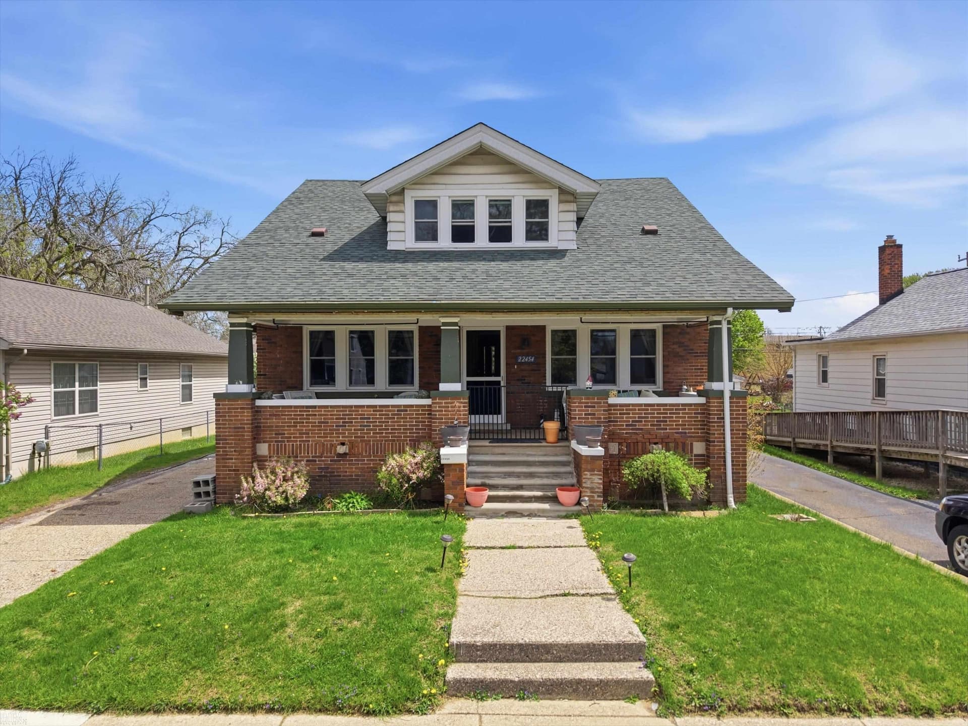 22454 Pleasant Avenue, Eastpointe, MI 48021