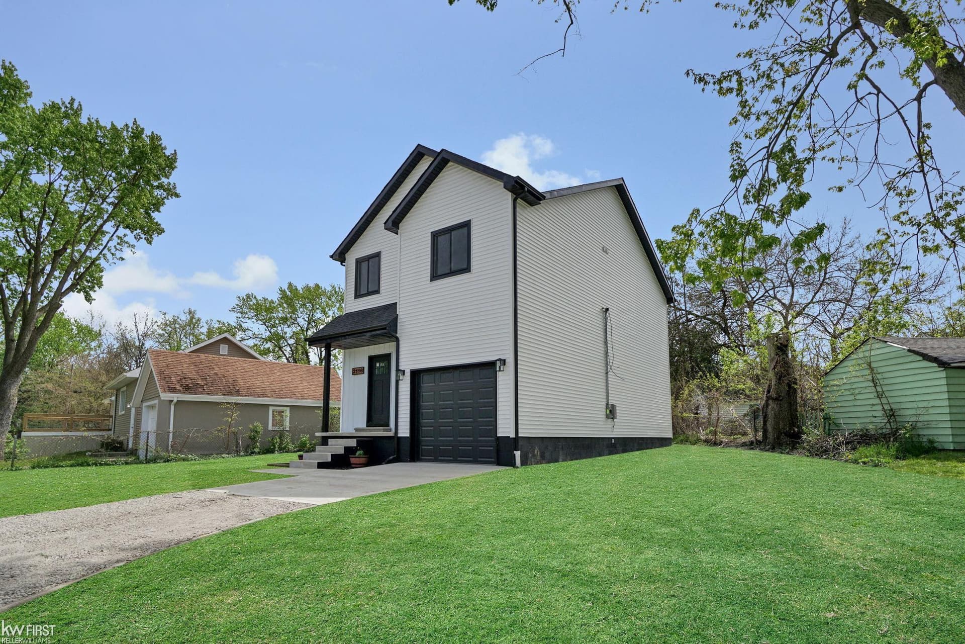 2118 James Street, Burton, MI 48529