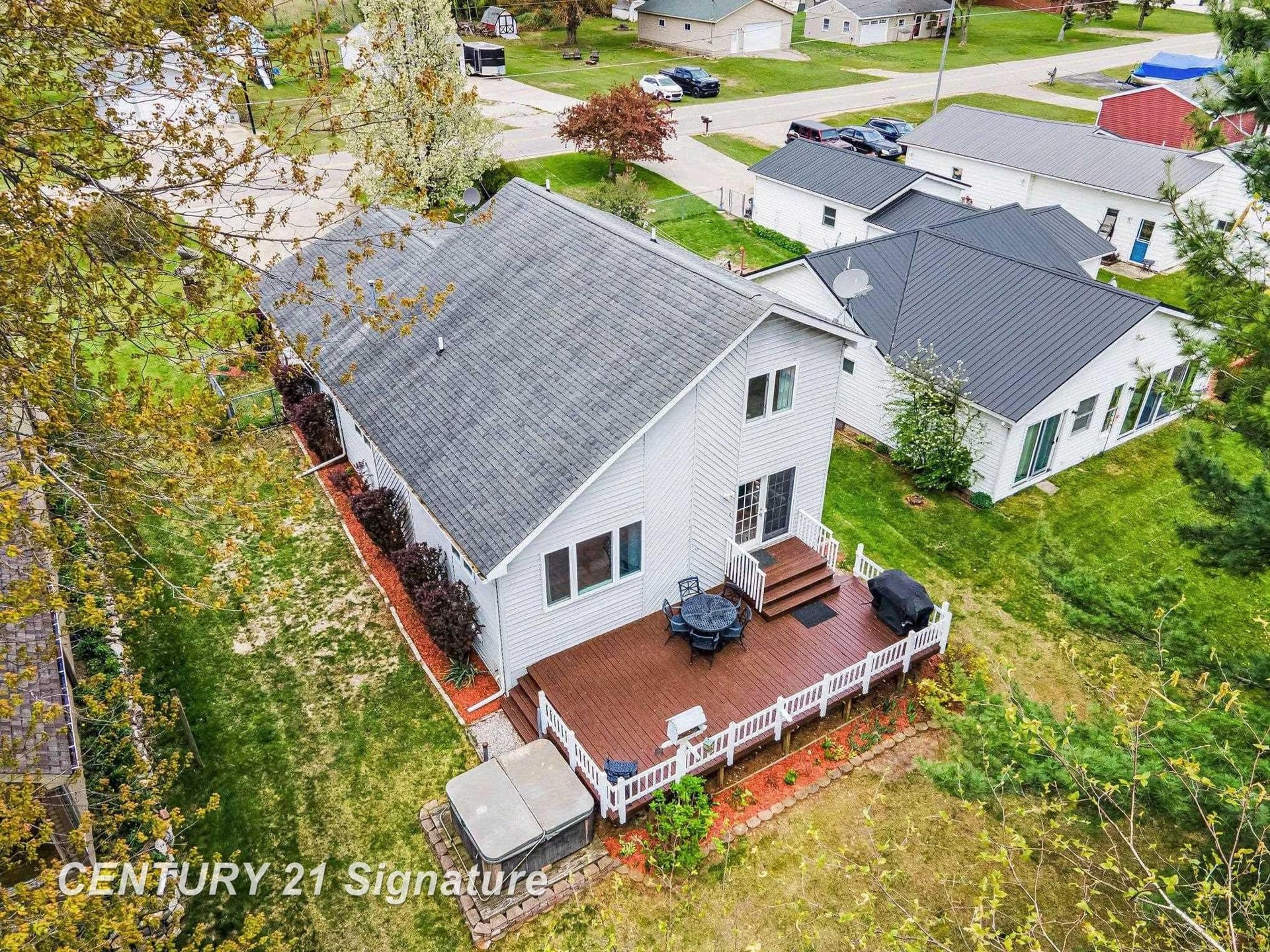 1361 Mckimmy Drive, Beaverton, MI 48612