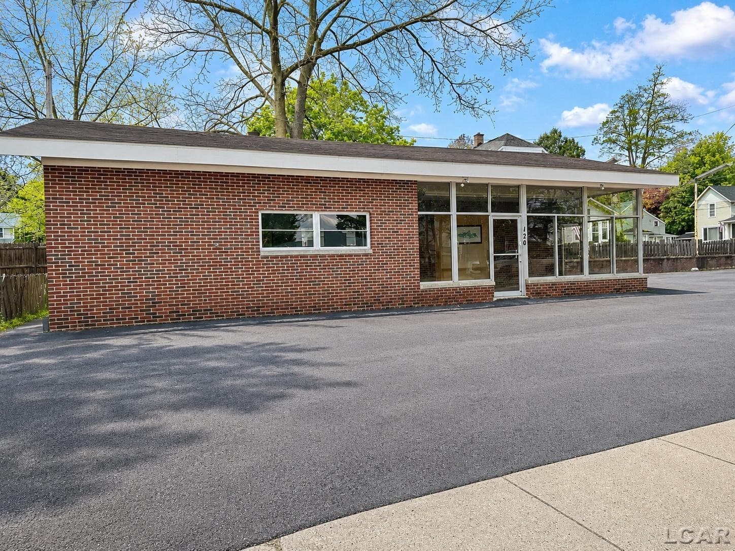 120 S Broad Street, Hillsdale, MI 49242