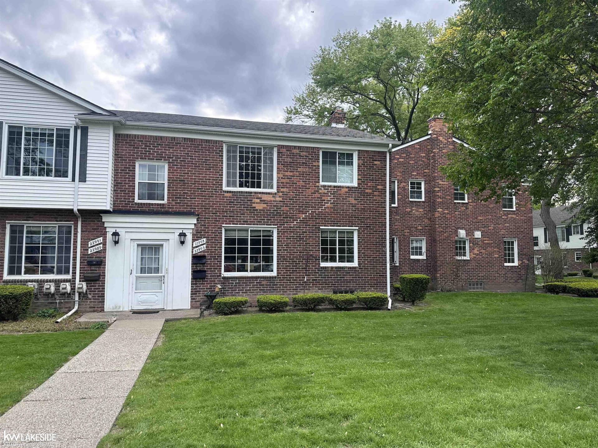 22995 Gary Lane, Saint Clair Shores, MI 48080
