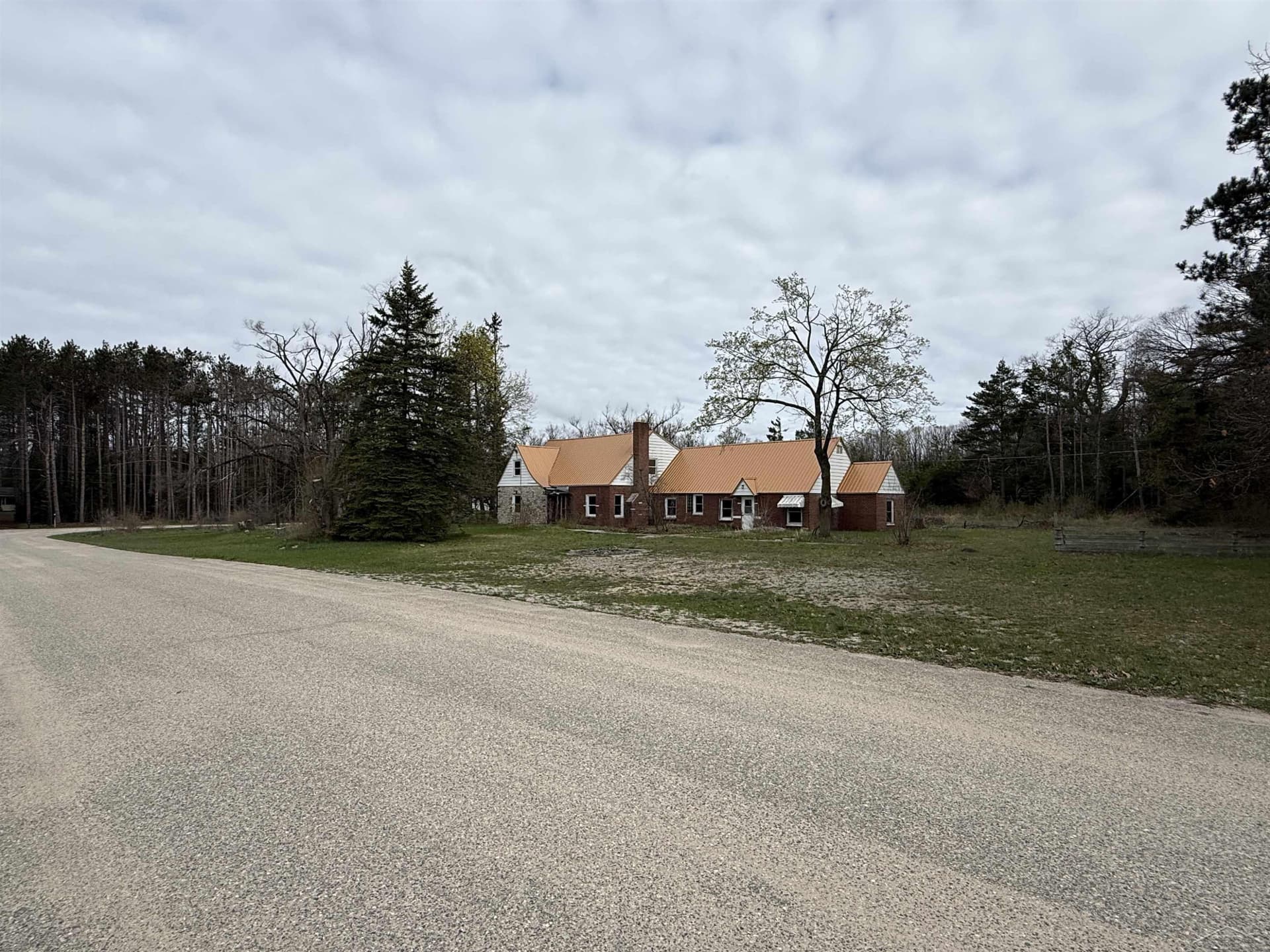 1701 Home Drive, Fairview, MI 48621