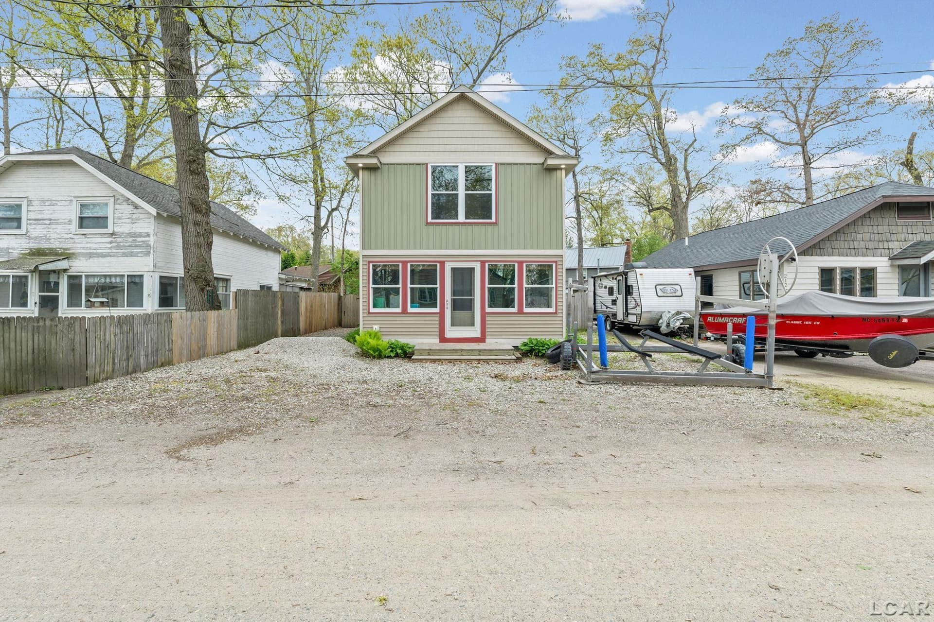 2128 Glenwood Court, Brooklyn, MI 49230
