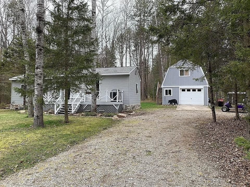 302 Ponderosa Dr Street, Lachine, MI 49753