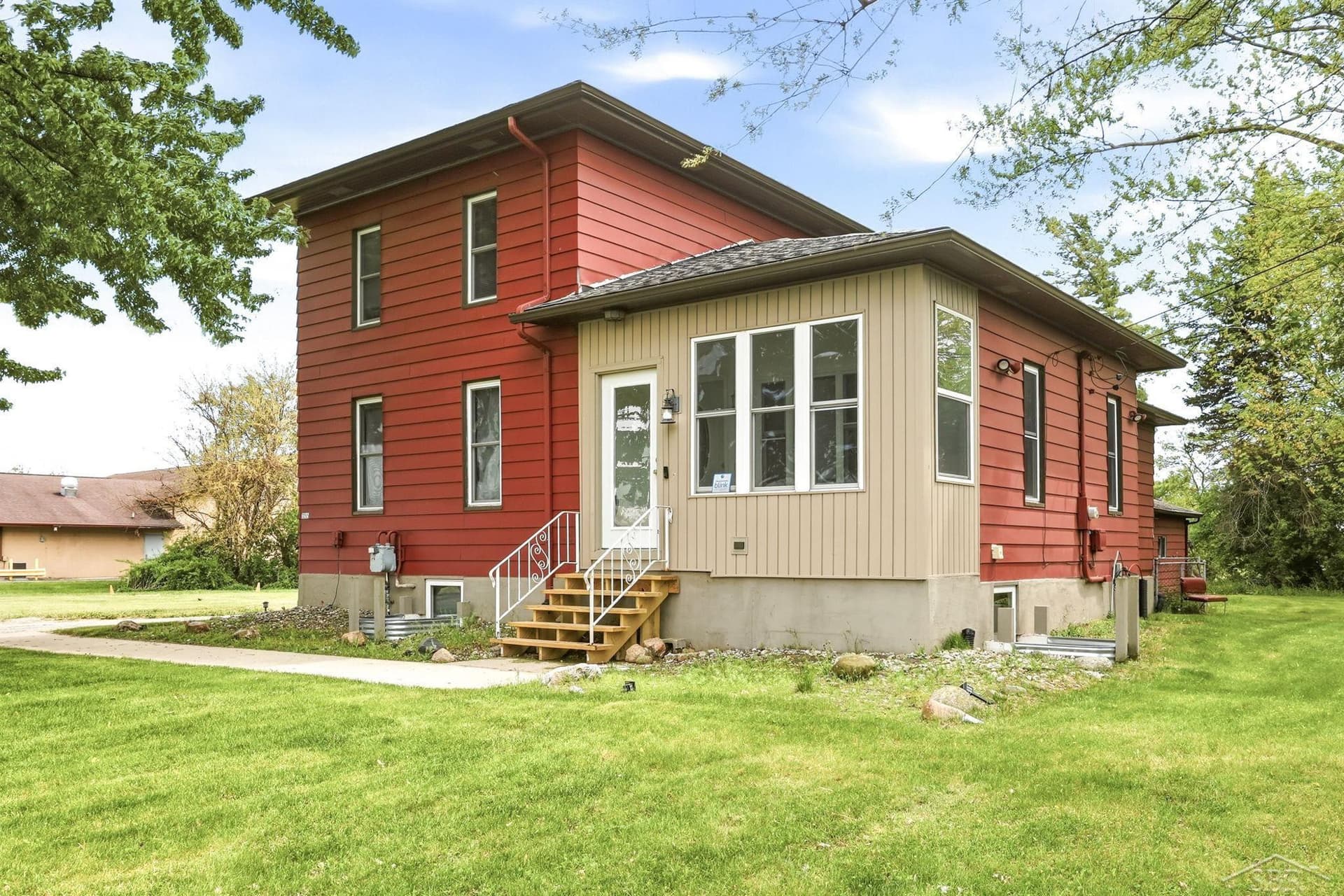 3285 Kochville Road, Saginaw, MI 48604