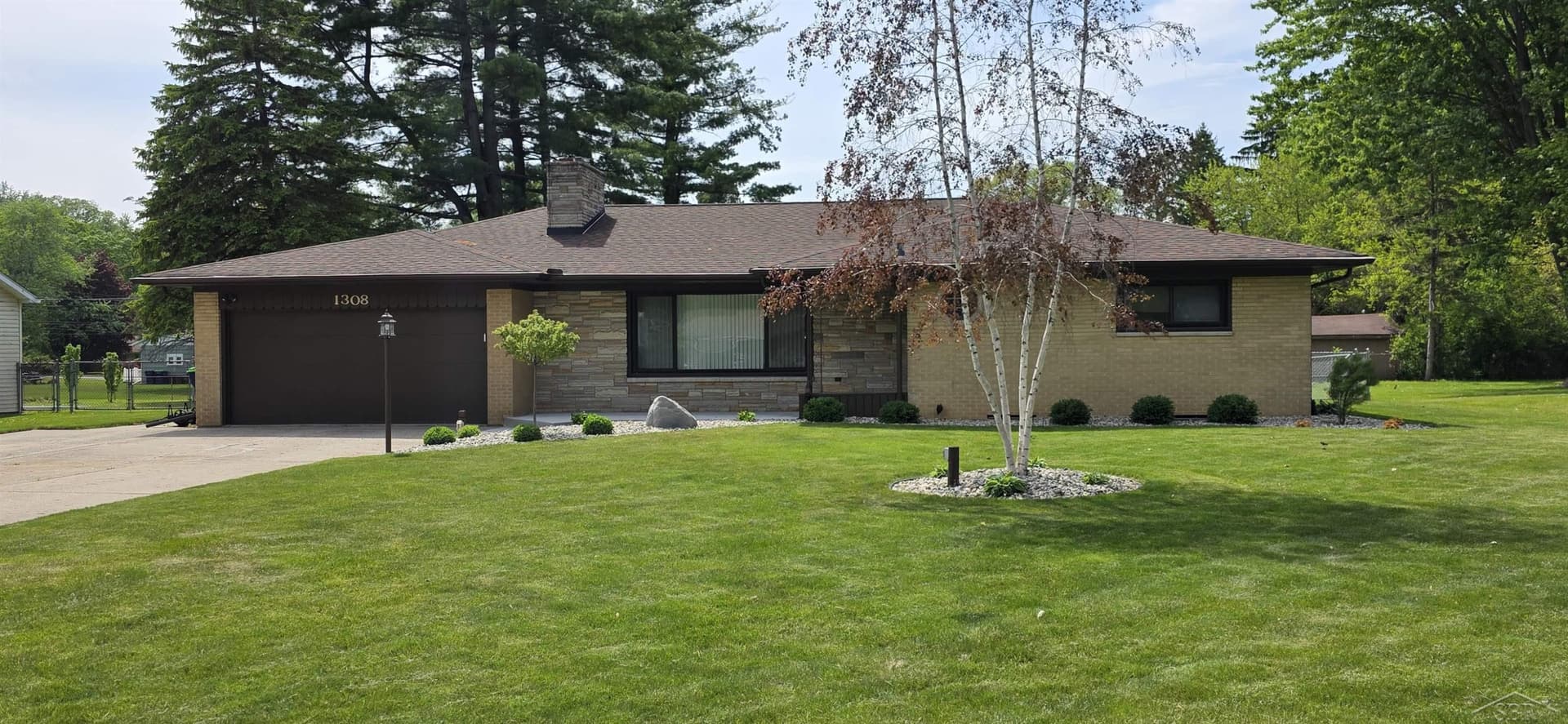 1308 Timothy Street, Saginaw, MI 48638