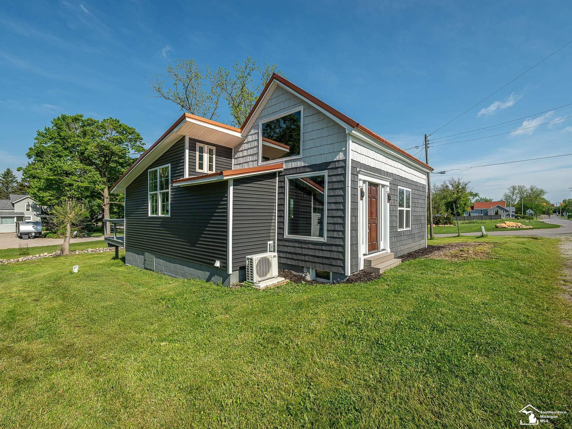 6621 Devils Lake Highway, Manitou Beach, MI 49253