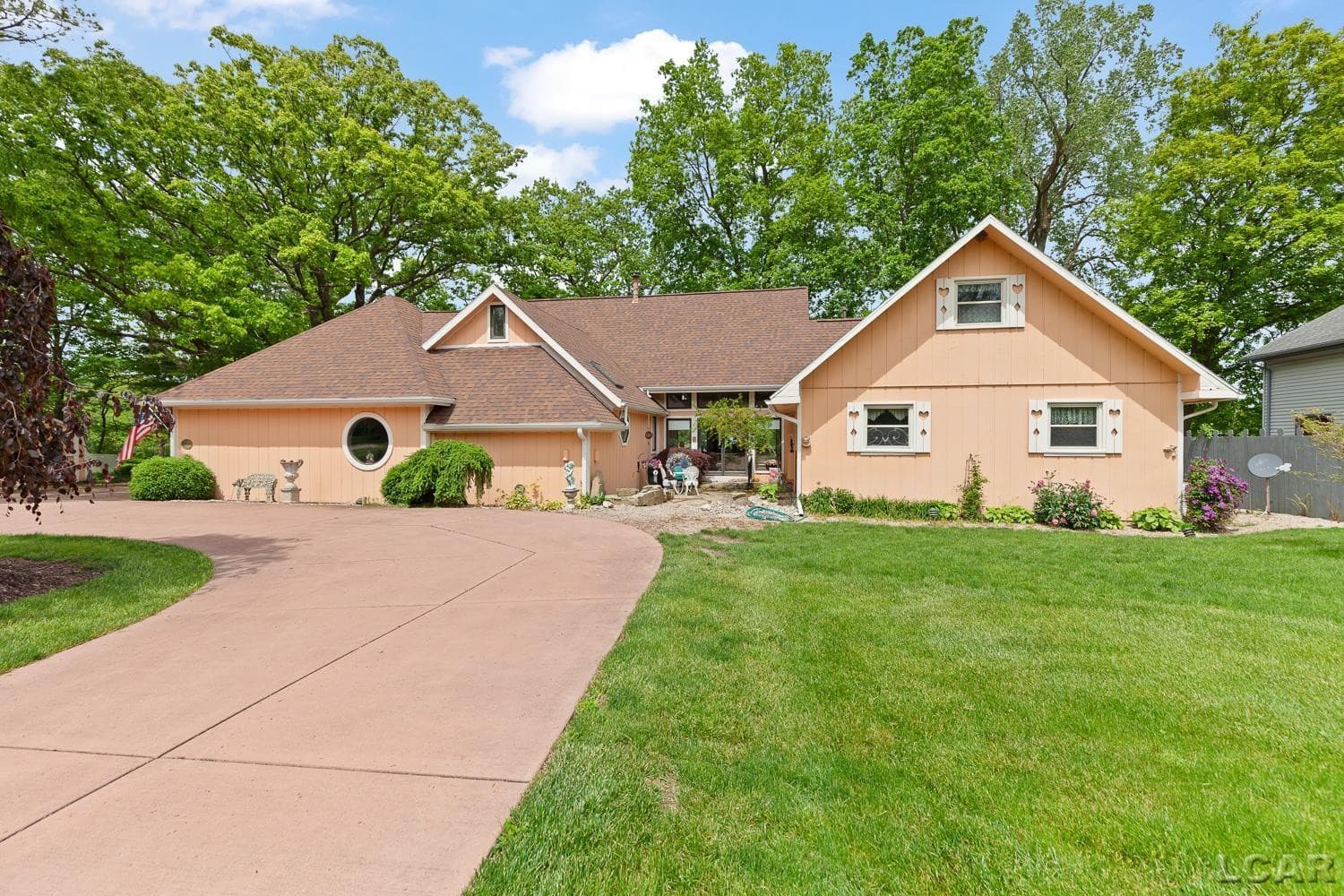 25 S Shore Drive, Addison, MI 49220