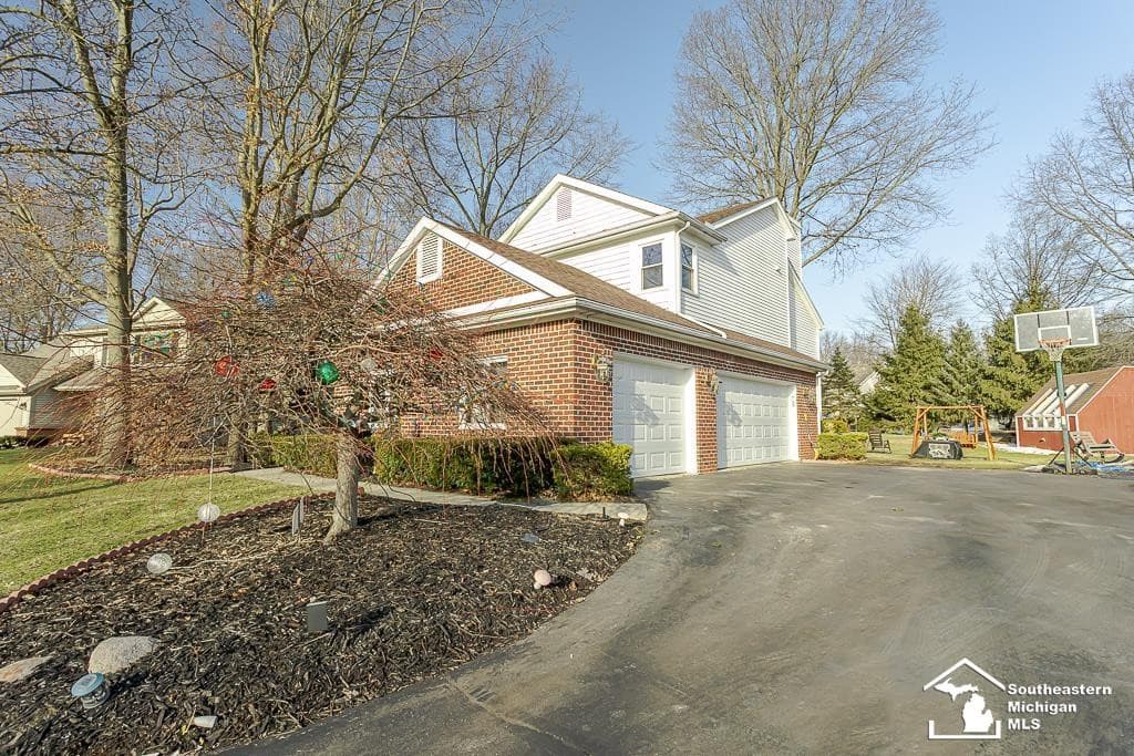 6820 stonegate Drive, Temperance, MI 48182