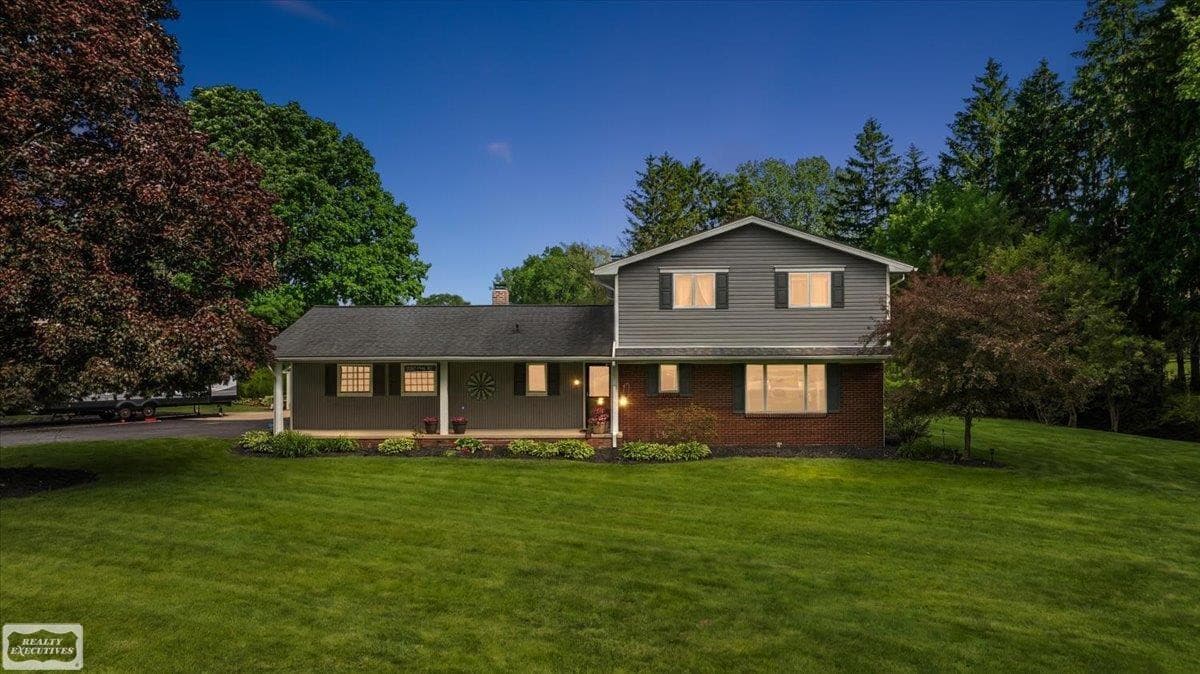 9780 Klais Rd Road, Clarkston, MI 48348