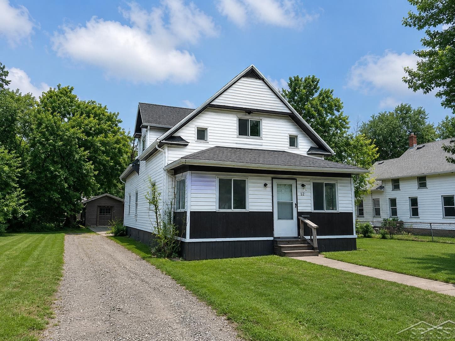 821 S 11th, Saginaw, MI 48601