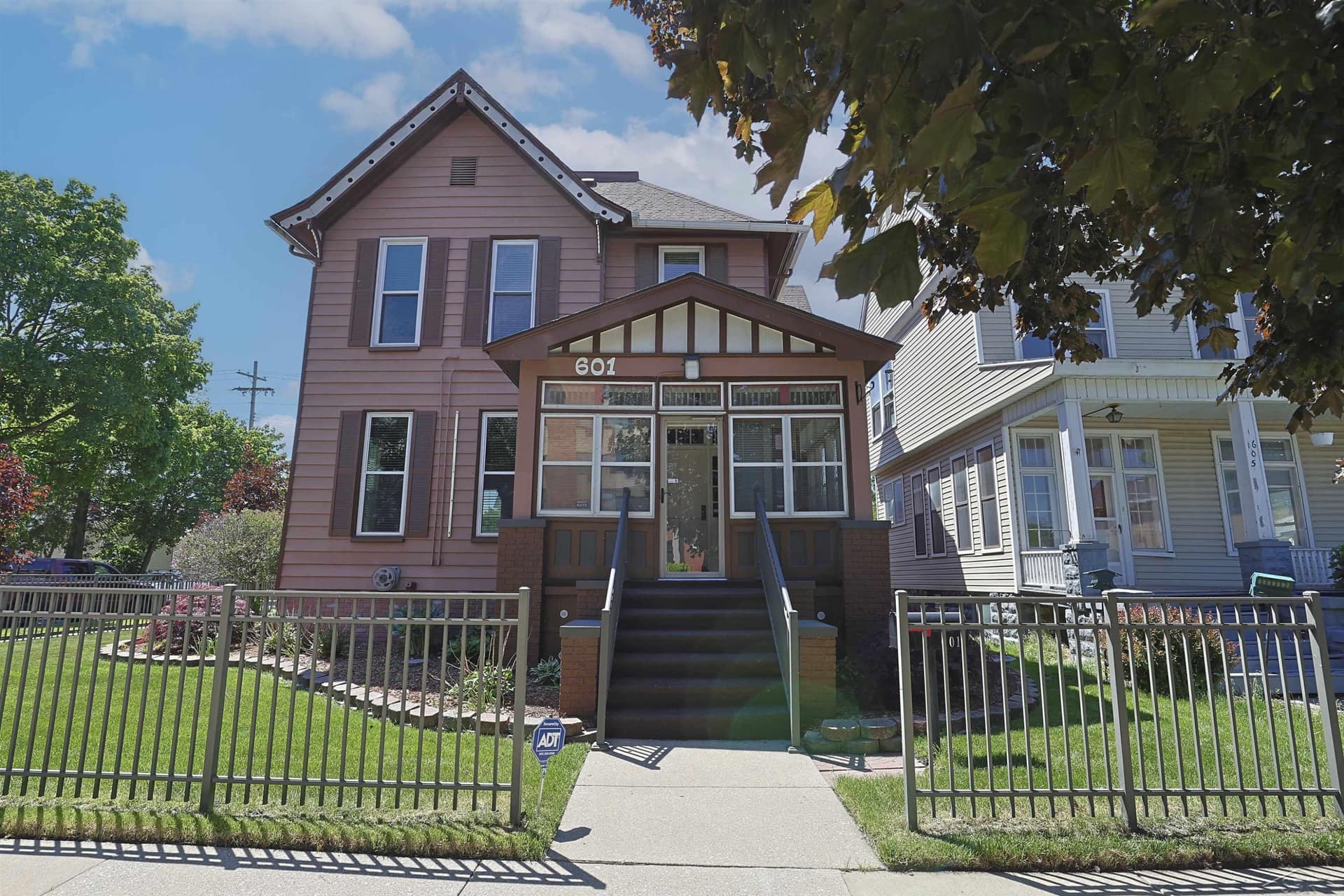 601 N Van Buren Street, Bay City, MI 48708
