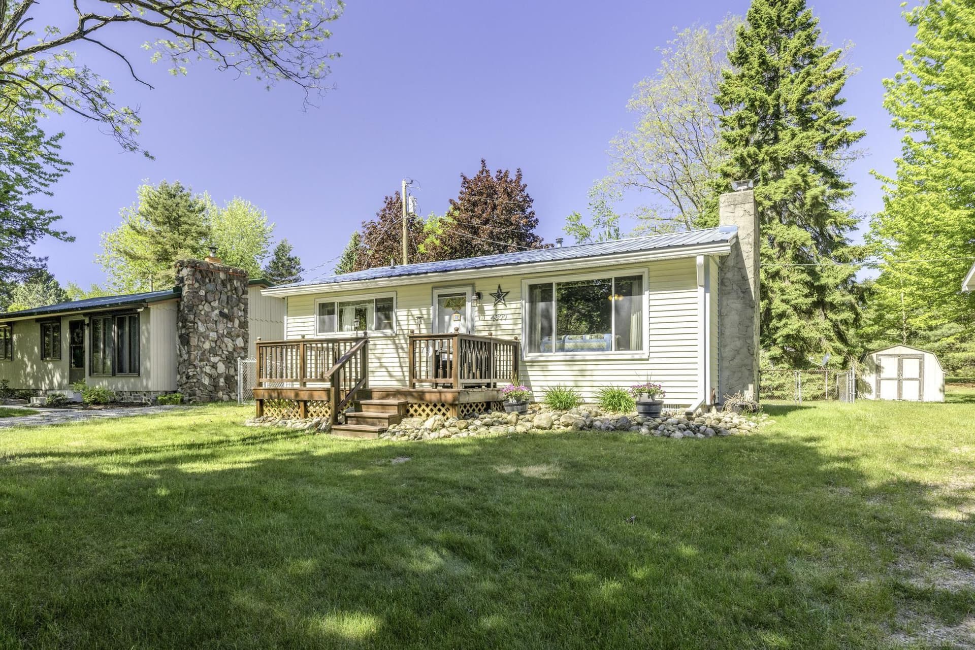4300 N Grandview Drive, Deckerville, MI 48427