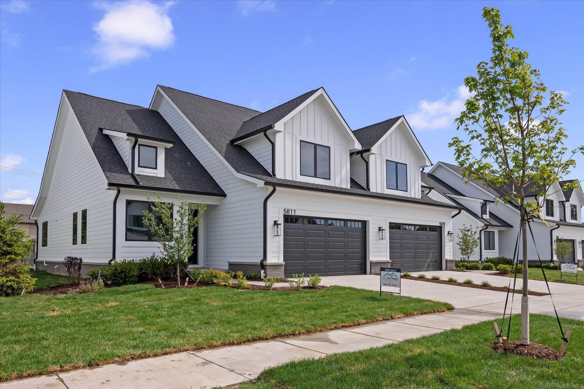 5811 Heights Drive, Unit 4 / Building 2, Sterling Heights, MI 48314