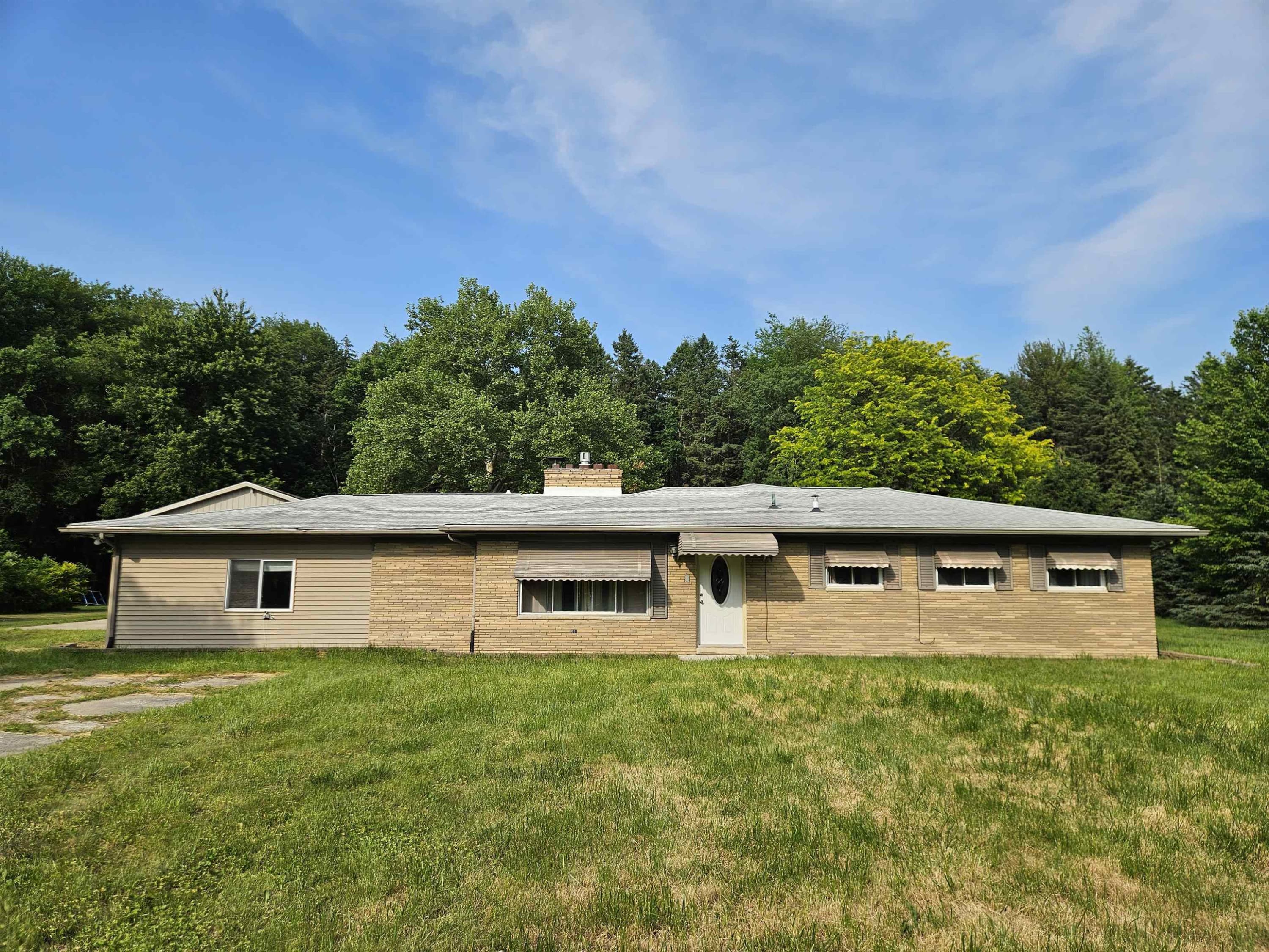 8525 Dixie Highway, Birch Run, MI 48415