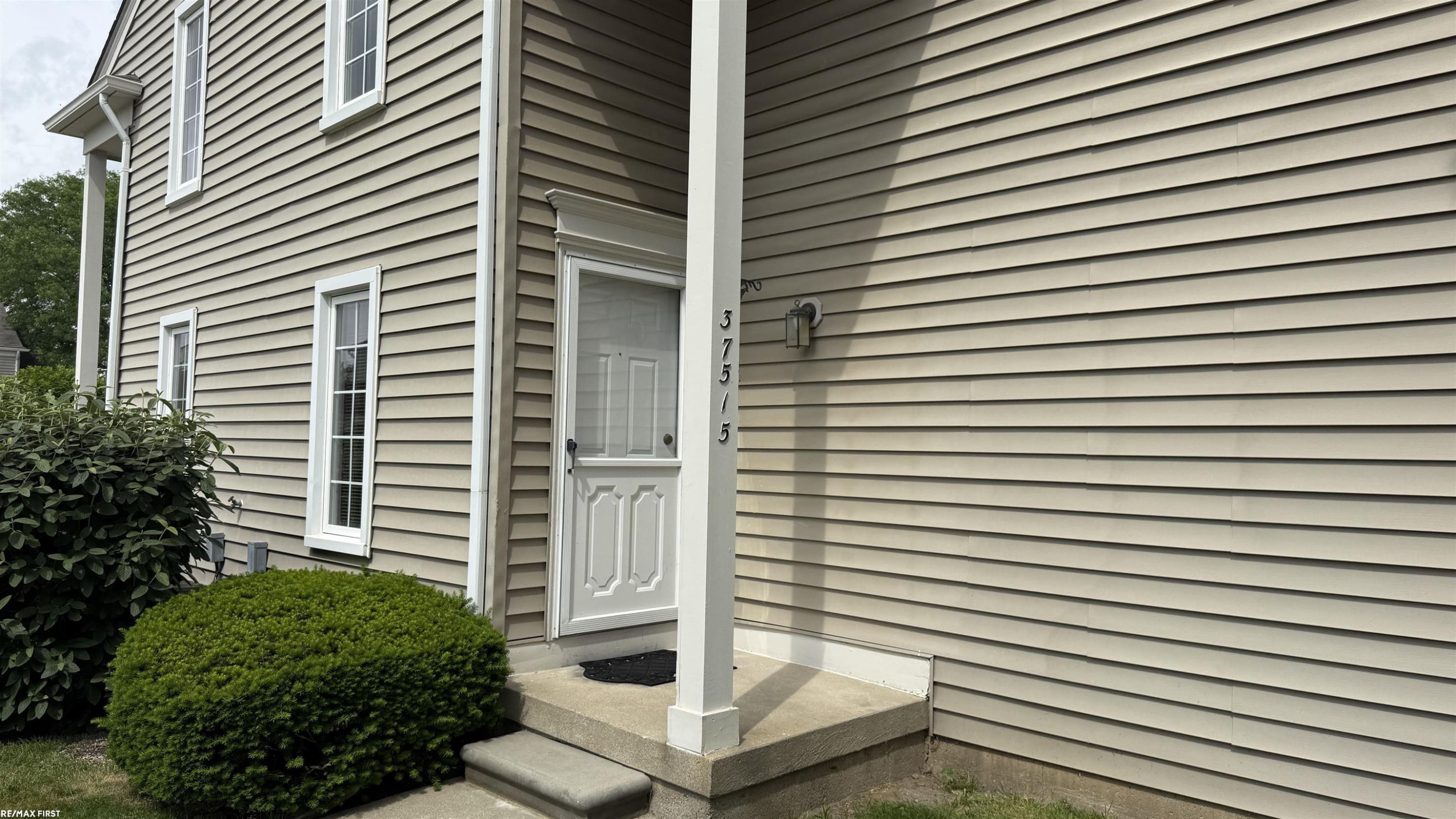 37515 Stonegate Circle, Clinton Twp, MI 48036