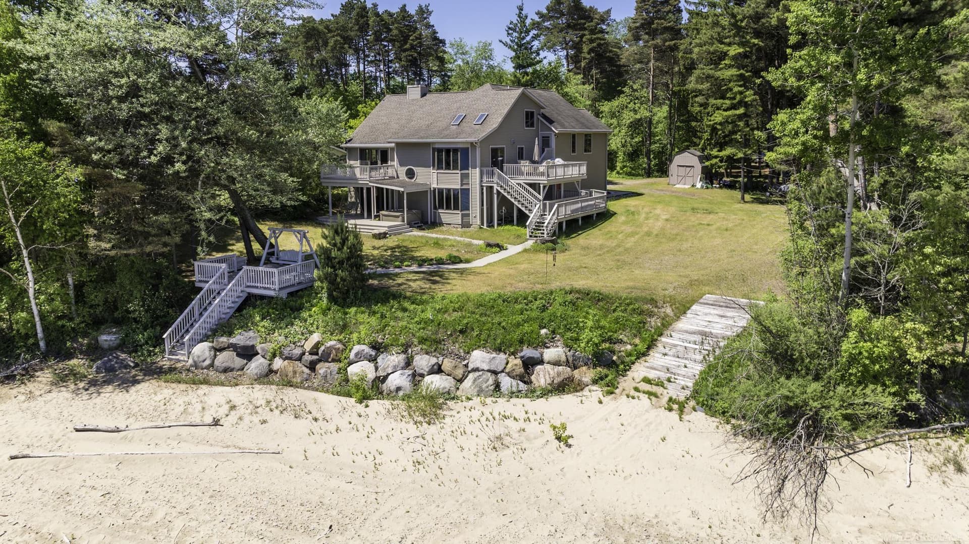 3388 N Lakeshore Road, Deckerville, MI 48427
