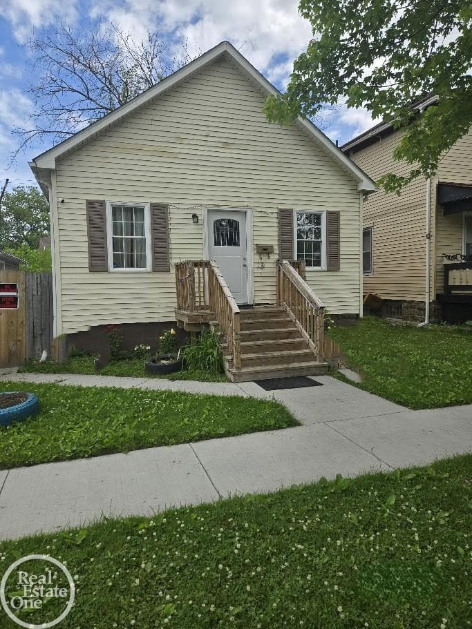 1115 Griswold Street, Port Huron, MI 48060