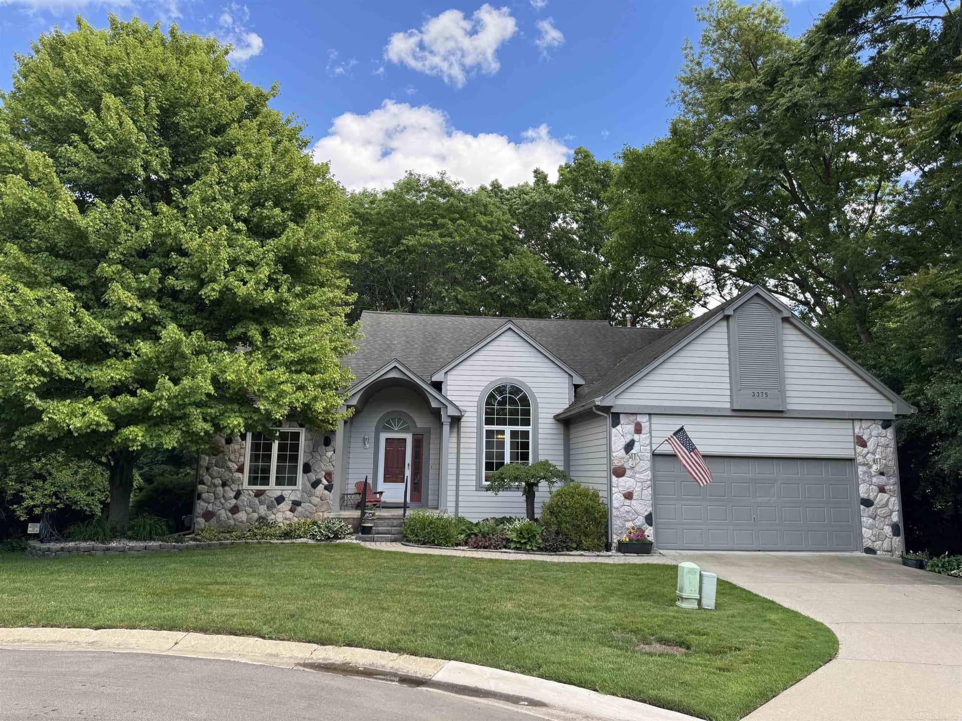 3375 Fairgrove Terrace, Unit #27, Rochester Hills, MI 48309