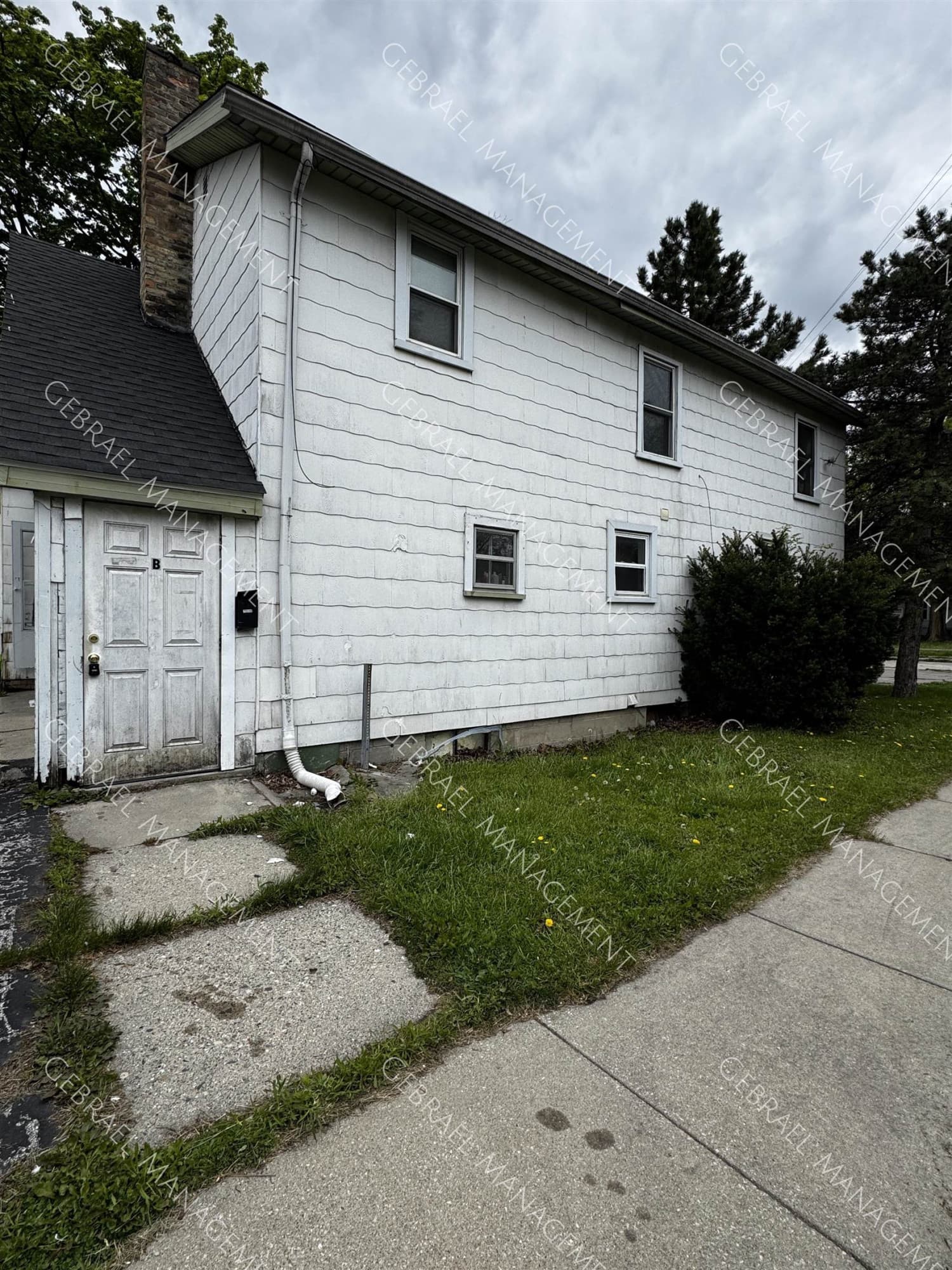 1001 Greenwich Street, Saginaw, MI 48602