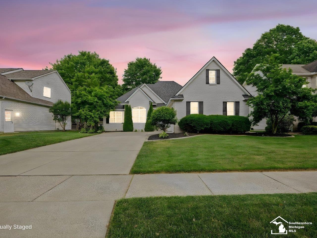 3498 Quail Hollow Drive, Lambertville, MI 48144