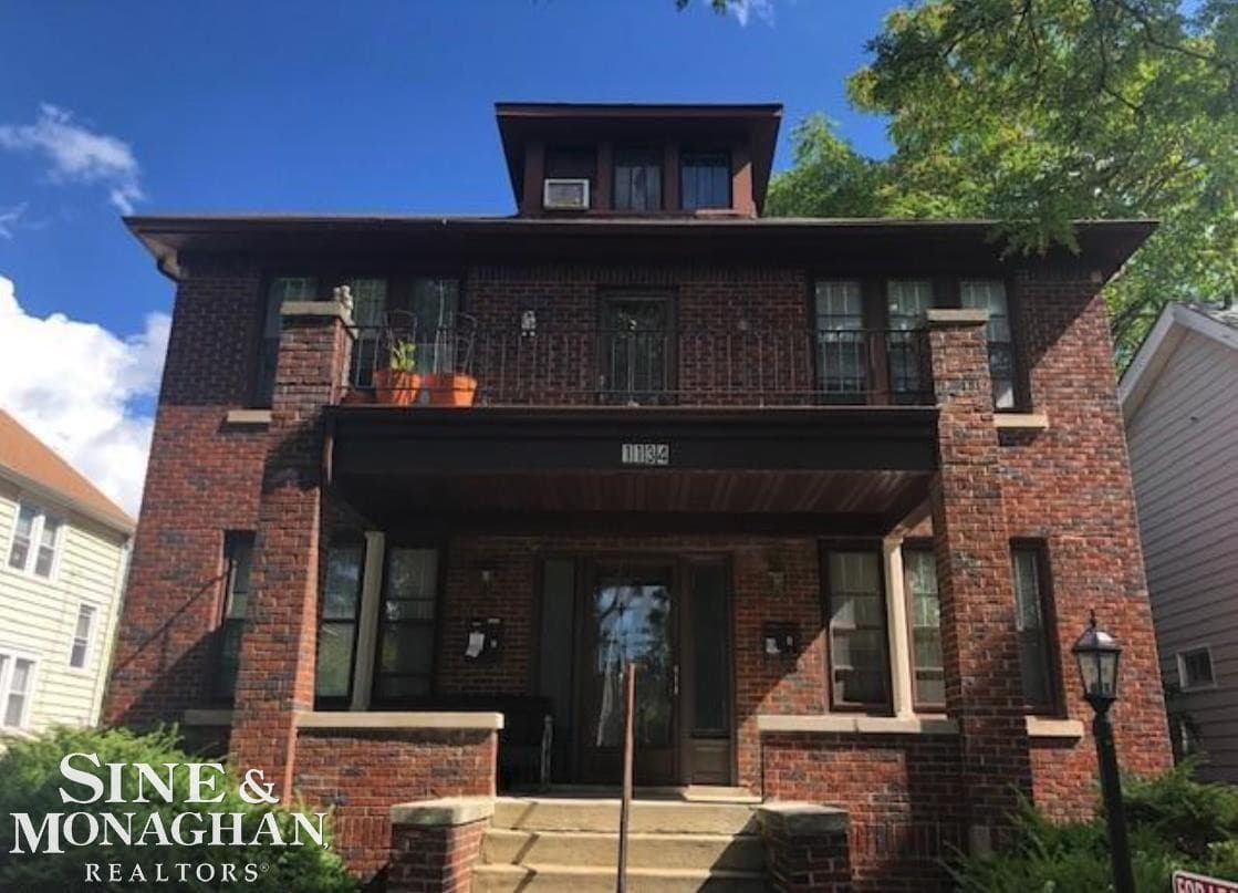 1134 Wayburn Street, 2S, Grosse Pointe Park, MI 48236