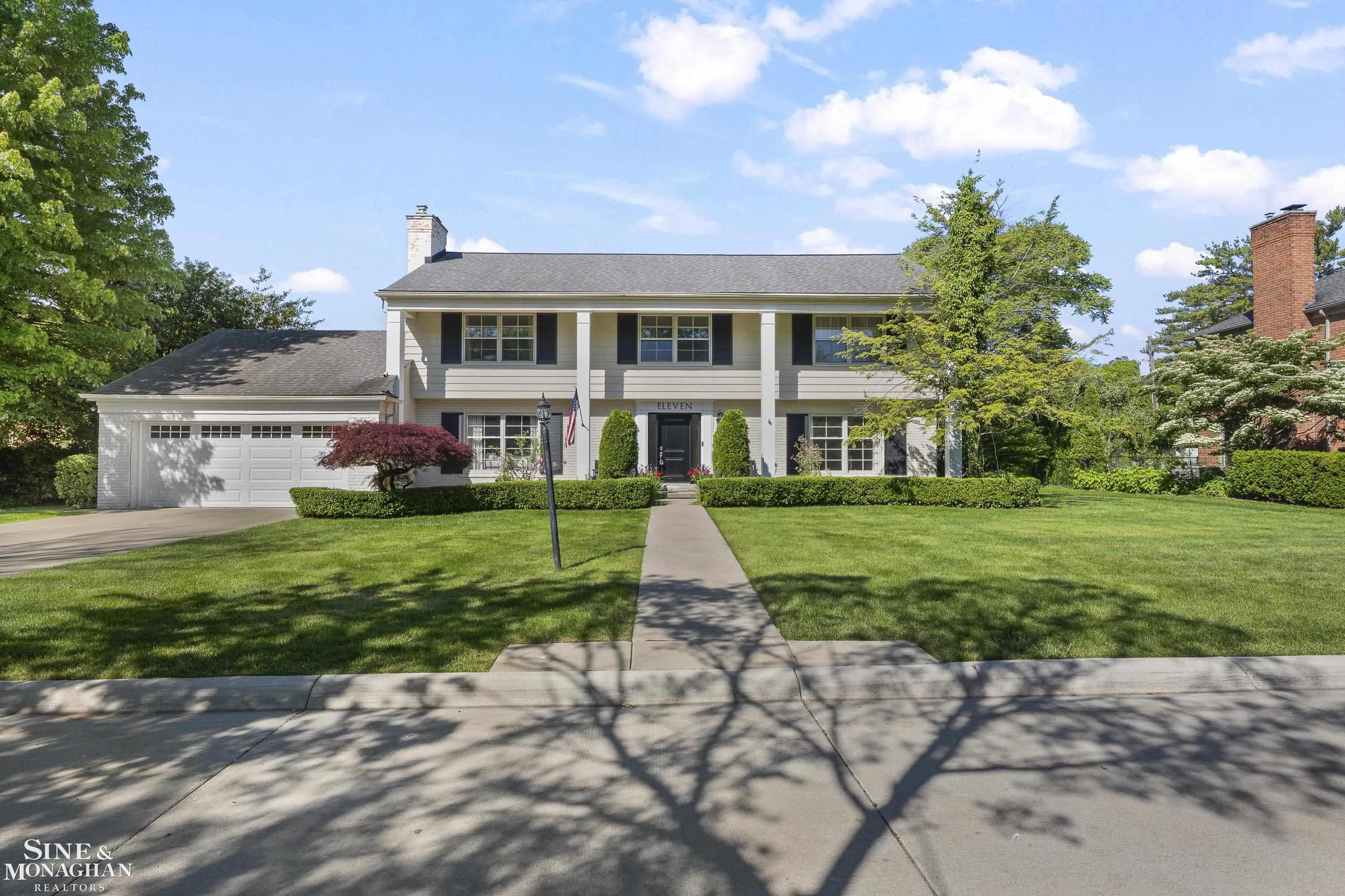 11 Wellington Place, Grosse Pointe, MI 48230