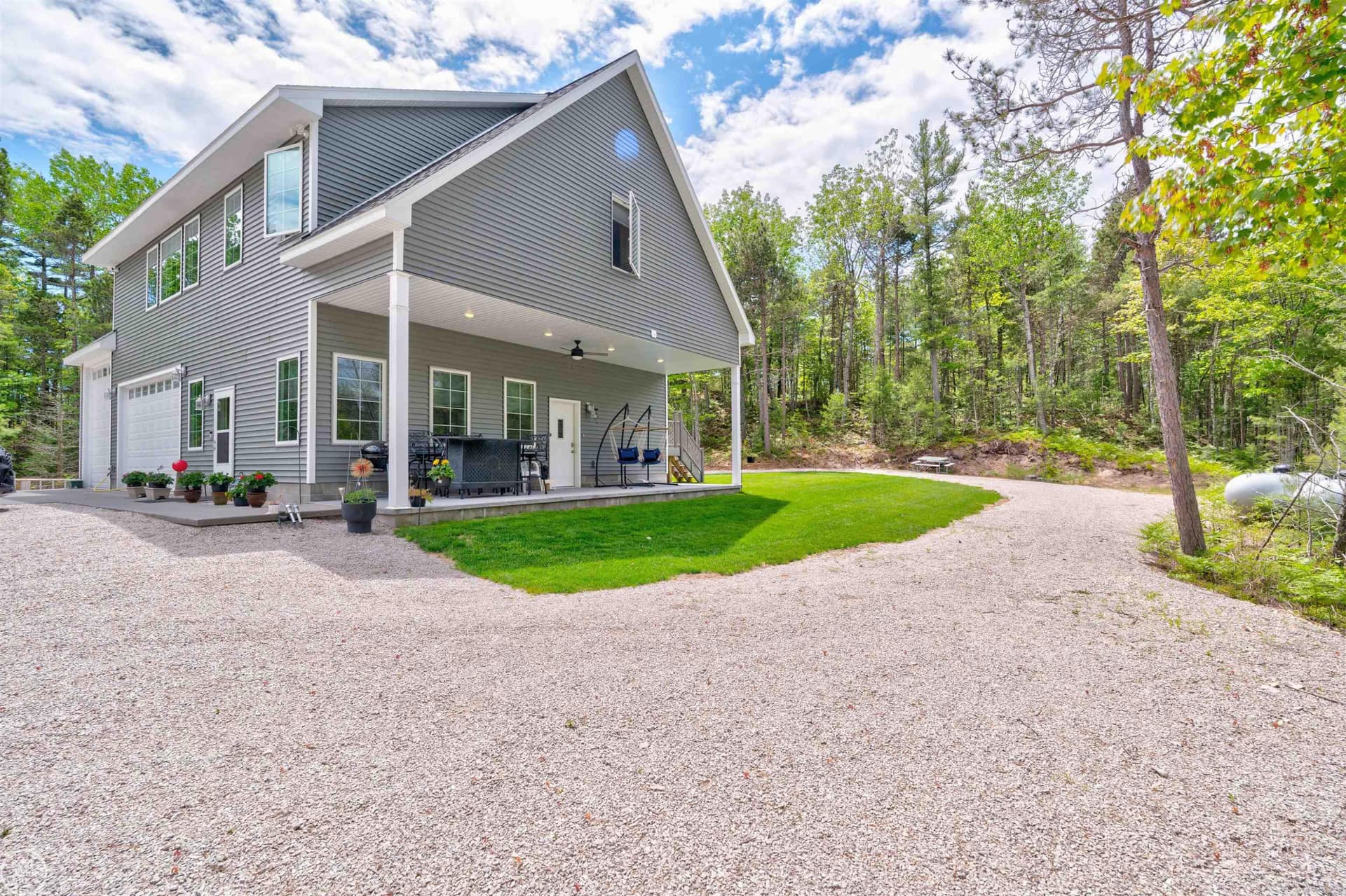 251 S Lake Michigan Road, Gulliver, MI 49840