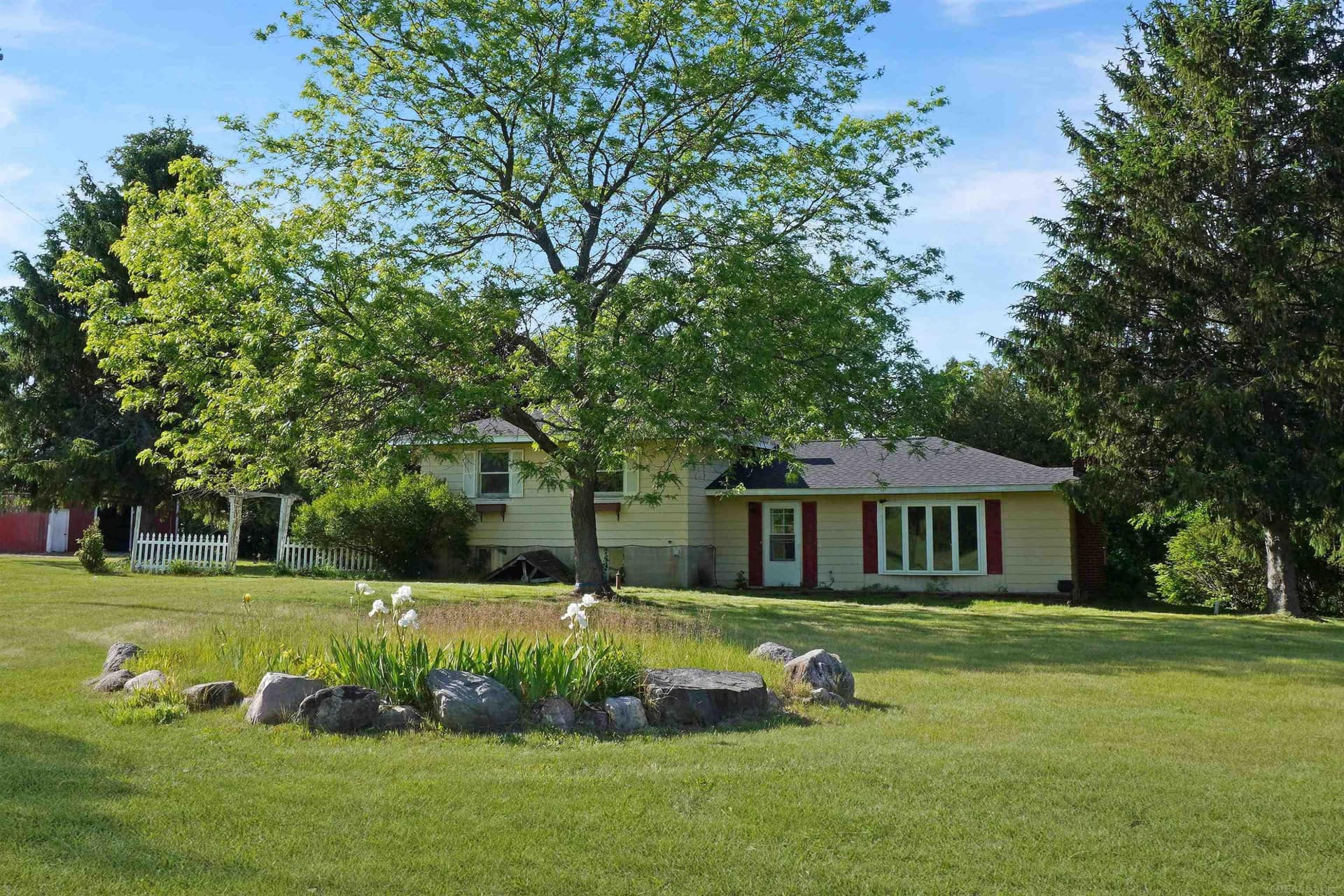 1385 N Blacks Corners Road, Imlay City, MI 48444