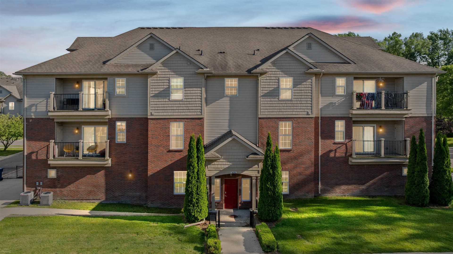 5656 Flagstaff Pines Drive, 401, Shelby Twp, MI 48317