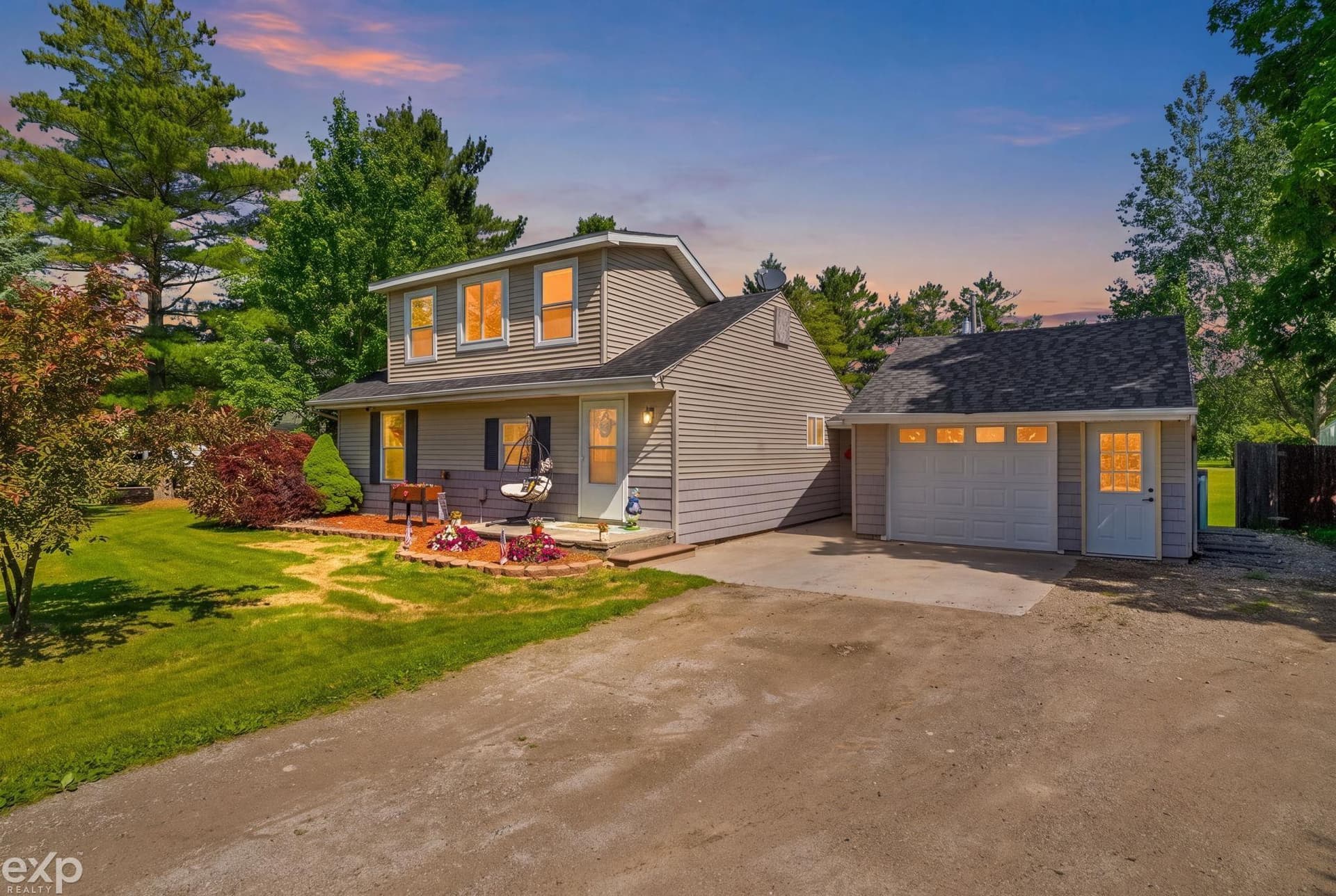 1533 Galbraith Line Road, Fremont, MI 48097