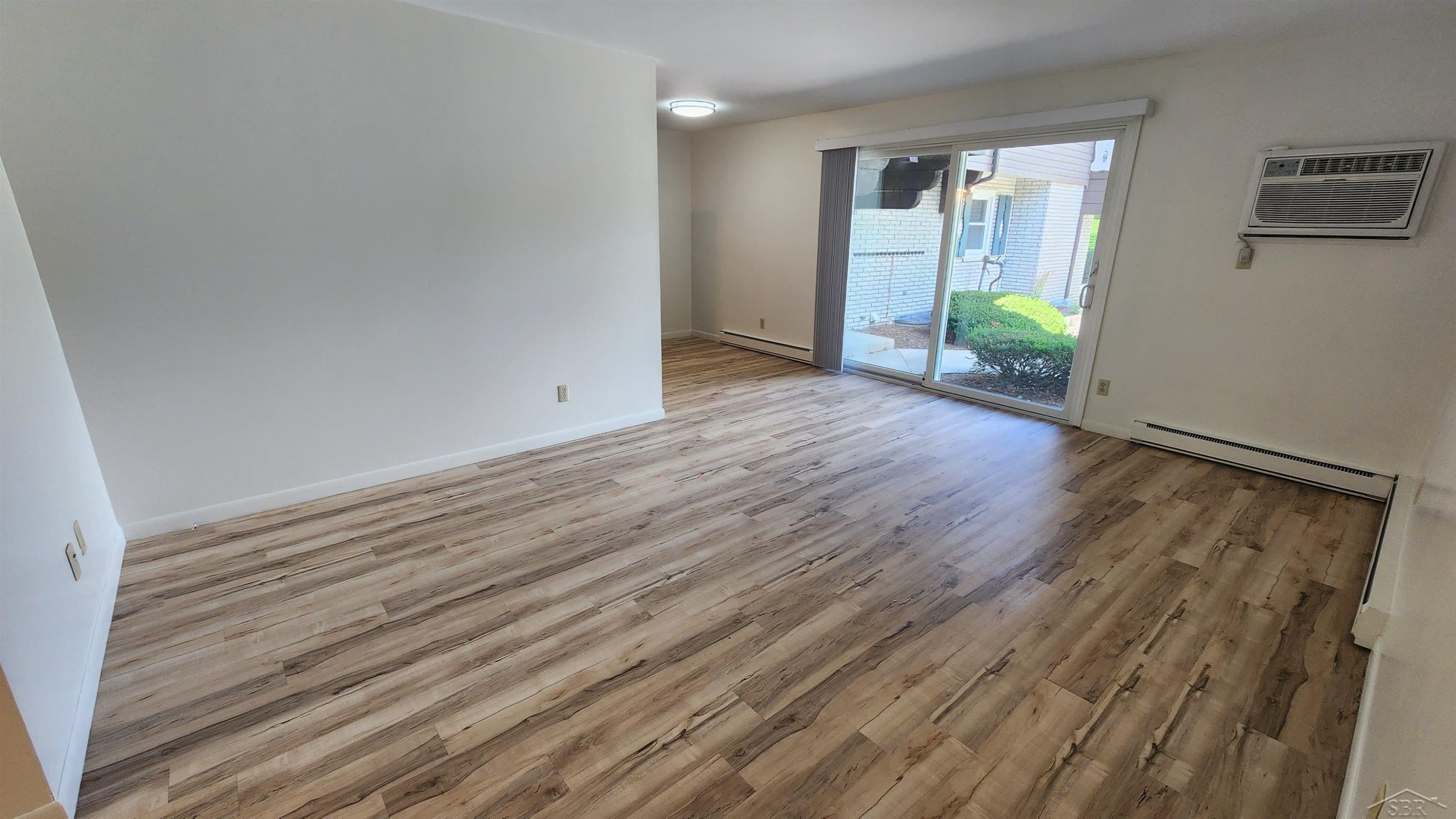 240 W Tuscola UNIT 2 Street, 2, Frankenmuth, MI 48734