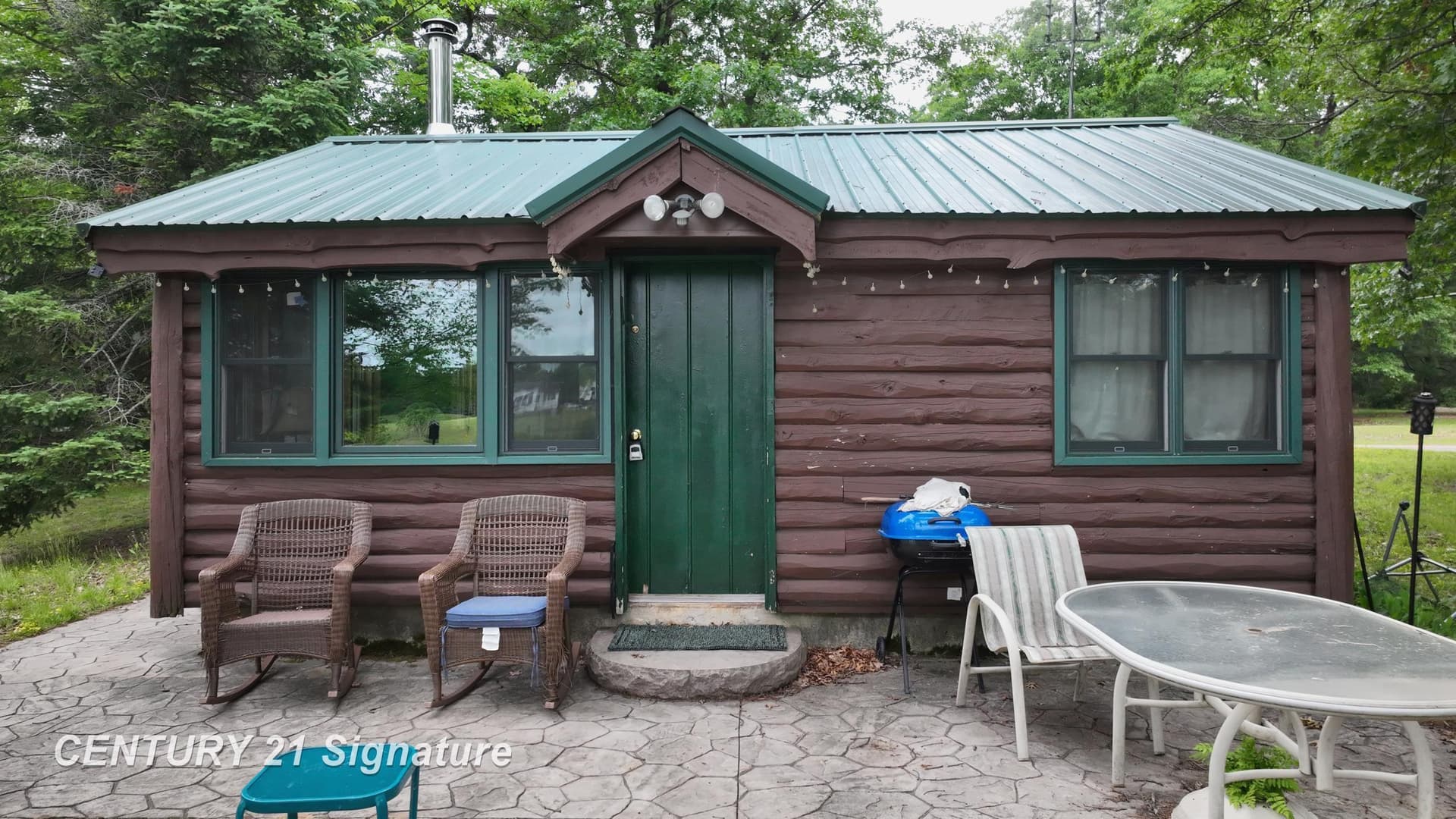 751 E Long Lake Drive, Harrison, MI 48625