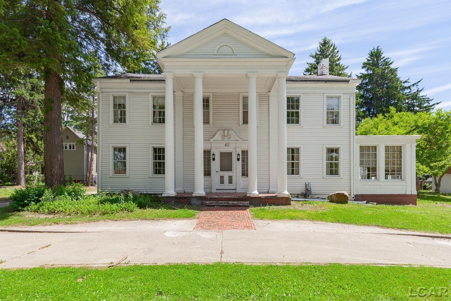 411 S Main Street, Adrian, MI 49221