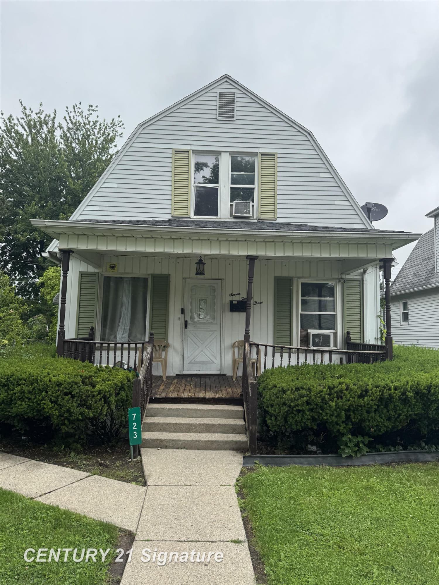 723 N Oakley Street, Saginaw, MI 48602