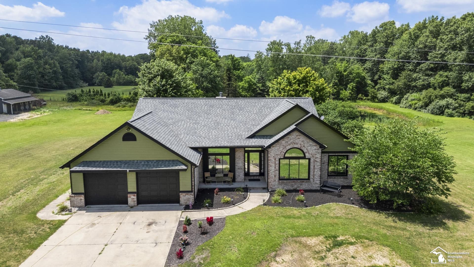 3570 Summerfield Road, Petersburg, MI 49270