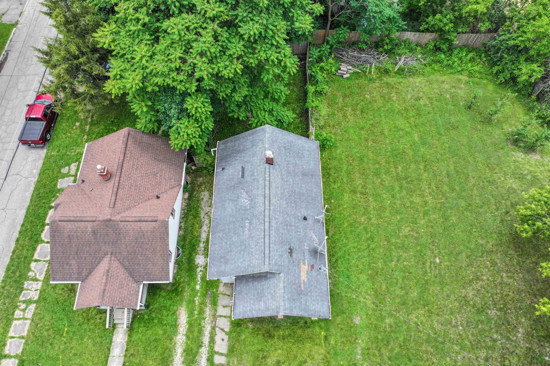 1205 Pinehurst Avenue, Flint, MI 48507
