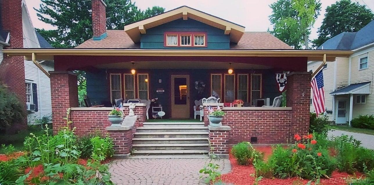 106 E Mechanic Street, Yale, MI 48097