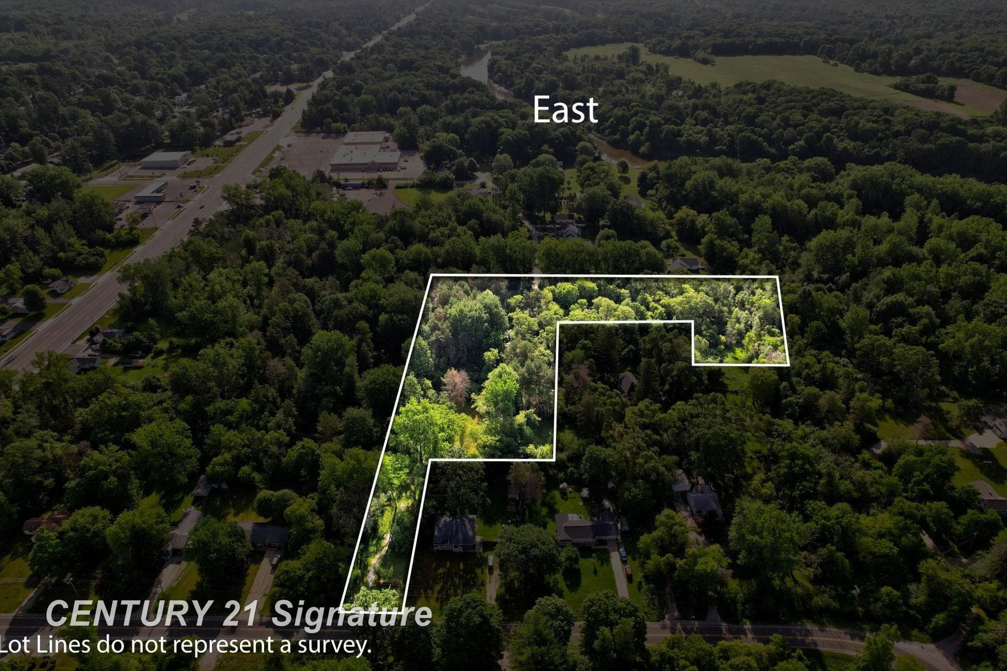 1948 E Chippewa River Road, Midland, MI 48640