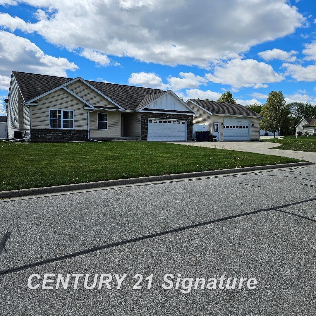 3891 Mystic Trail, Saginaw, MI 48603