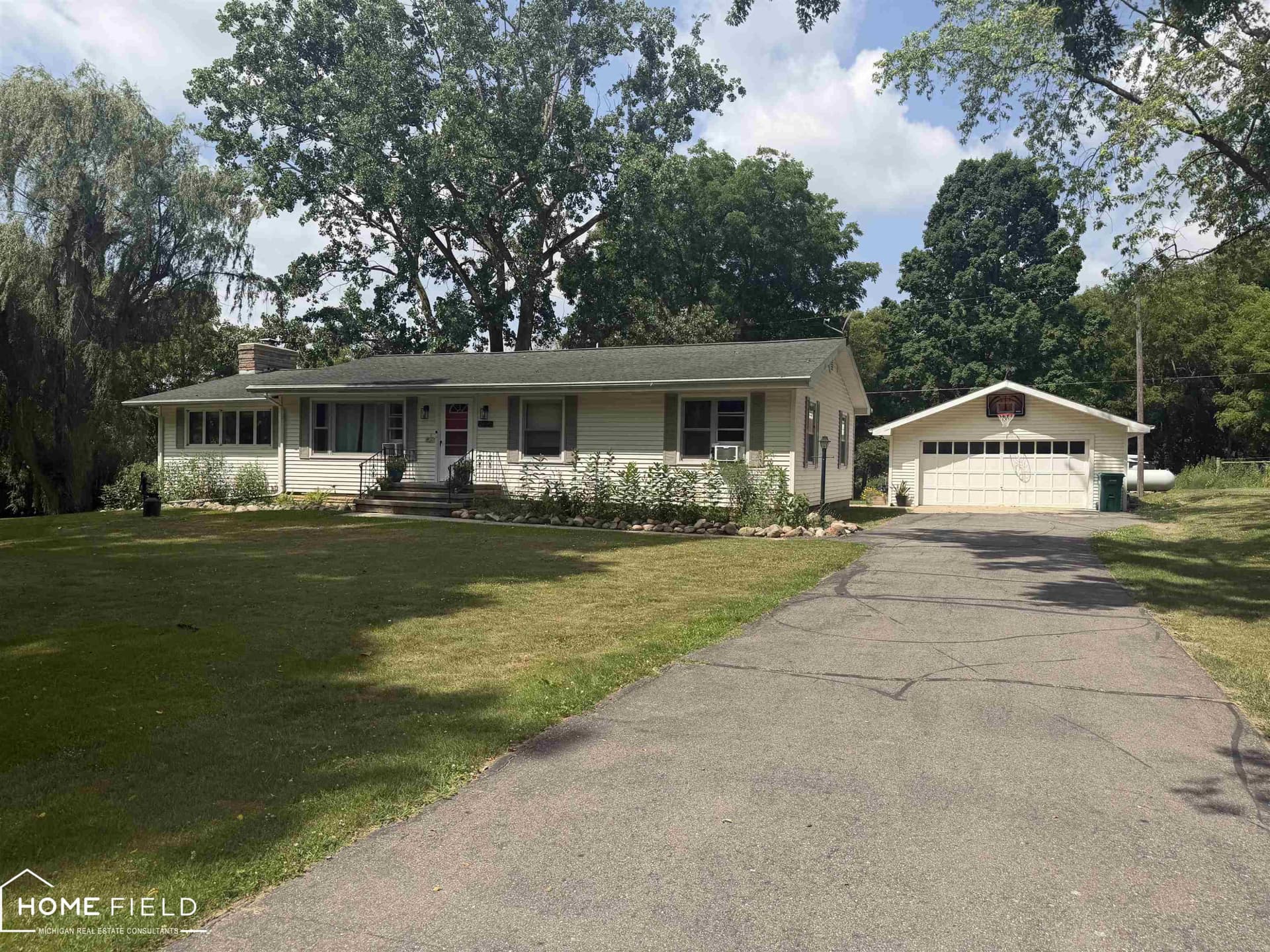 2660 S Morrice Road, Owosso, MI 48867