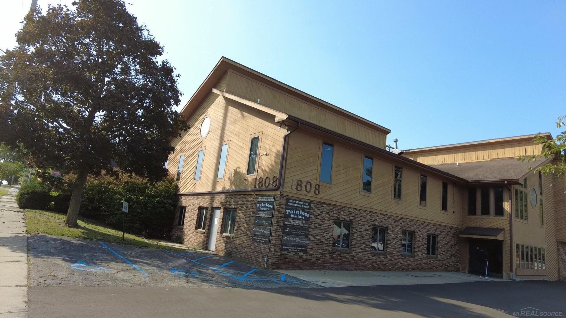 1808 Pennsylvania Avenue, Lansing, MI 48910
