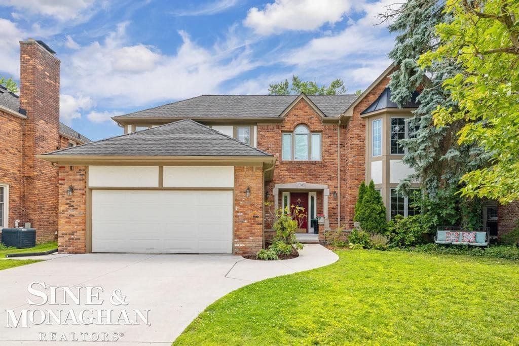 1045 Whittier Road, Grosse Pointe Park, MI 48230